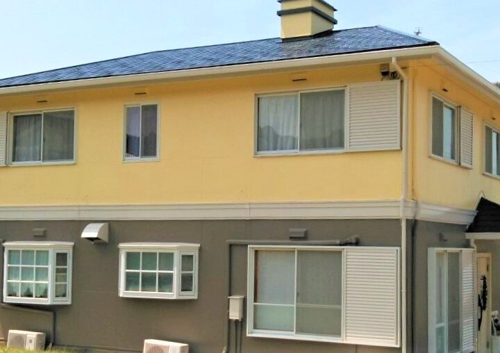 伊賀市のD様邸で屋根・外壁塗装と玄関ドア取替工事